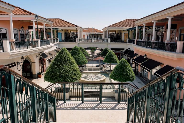 Névoa Group acquires Campera Outlet and Ferrara Plaza